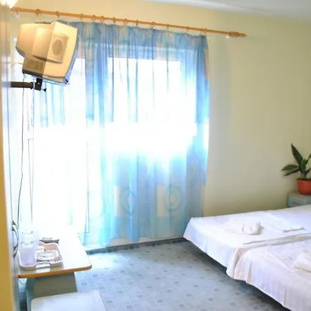Arta Hotel