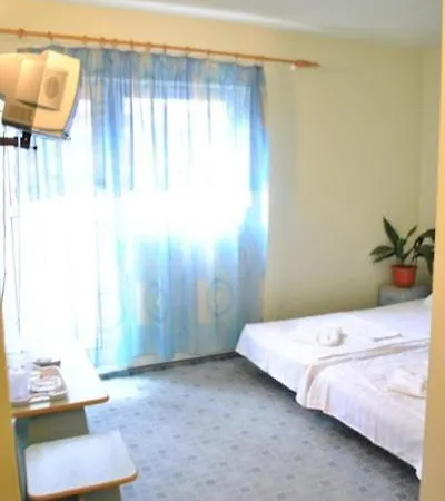 Arta Hotel